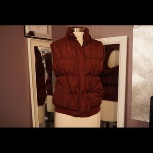 ASHLEY OUTERWEAR  Burgundy Puffer Vest